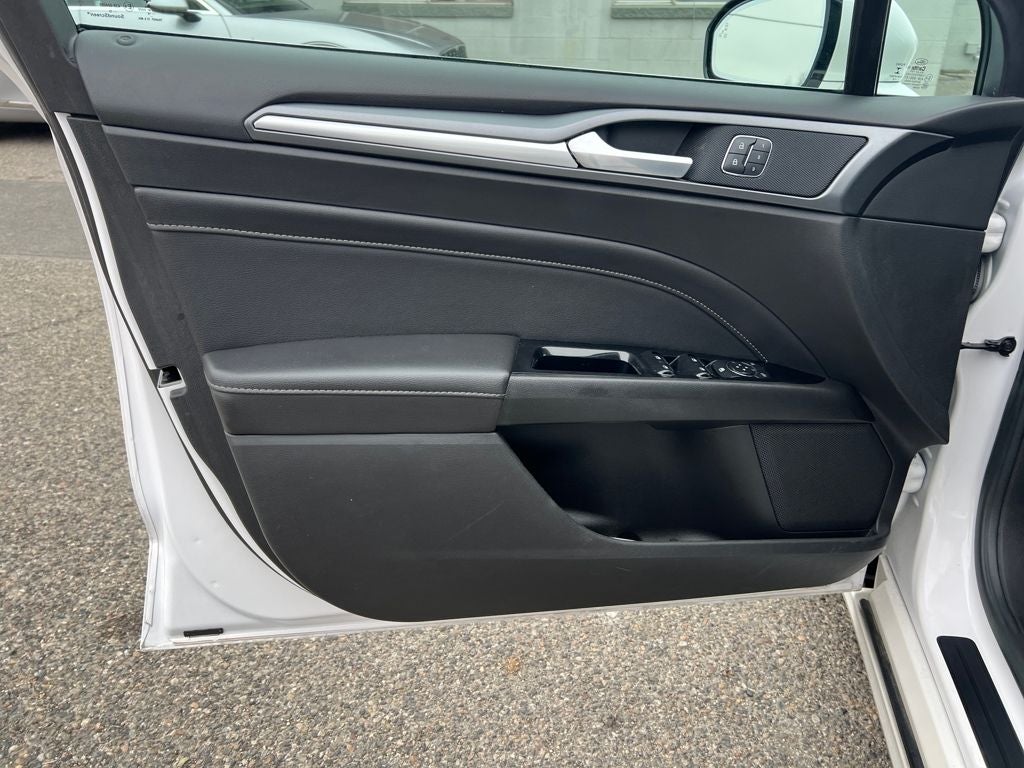 2016 Ford Fusion Hybrid Titanium